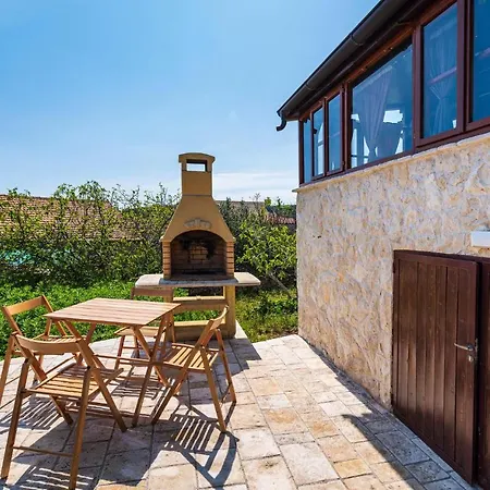 Amazing In With Kitchen